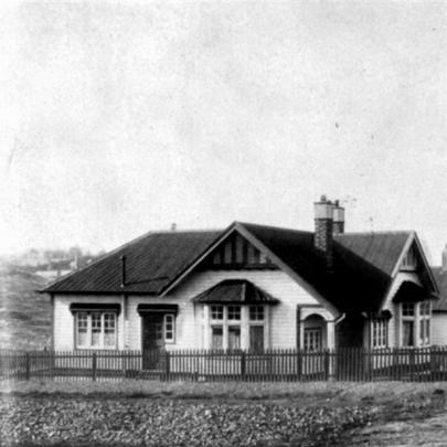 Another house in the Windle settlement.