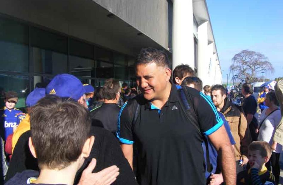 Jamie Joseph meets fans.