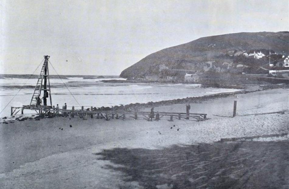 A groyne under construction at St Clair in 1903. The object of the groyne was to cause sand to...