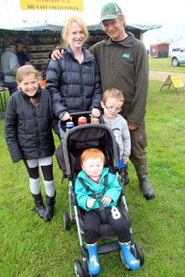 Kassidy (9), Jessica, Cohan (1), Izaiah (5) and Randy Corry, of Omarama.