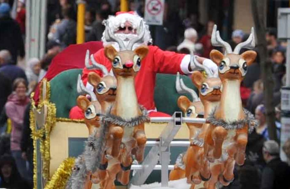 Dunedin's Santa parade. Photos by Christine O'Connor.
