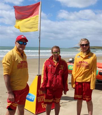 Don Leckie, Olivia Richardson (16) and Jessica Craik (16), all of Kaka Point.