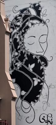 Artist: Suki (Australia). Where: 83A Moray Place.