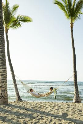 Post-wedding ceremony bliss. PHOTO: HAWAII TOURISM AUTHORITY/VINCE SOLIVEN