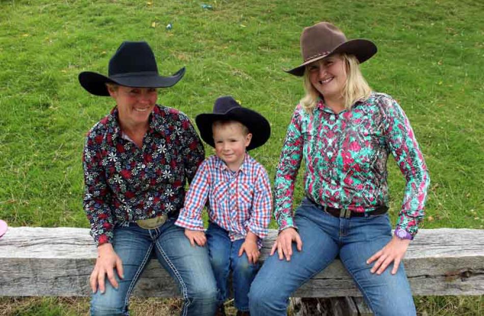 Jen and Chad Atkinson (3), of Middlemarch, with Heather Clucas of Ashburton.