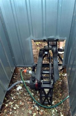 The pump, driven by the bike.