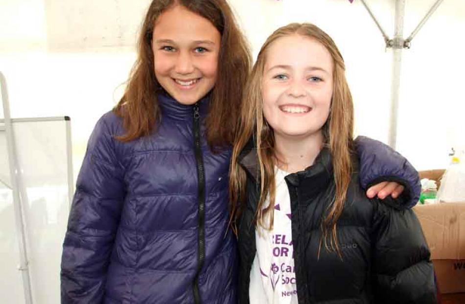 Victoria Daniel and Maia Mitchell (both 11) of the Goldfields School (Cromwell) team.