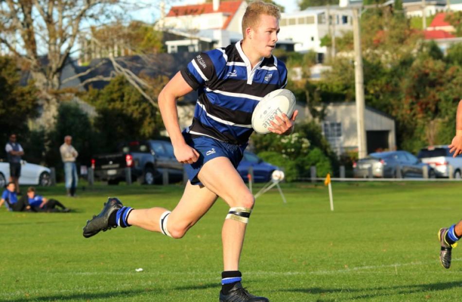 Action from today's match between Kaikorai and Green Island. Photo: Caswell Images