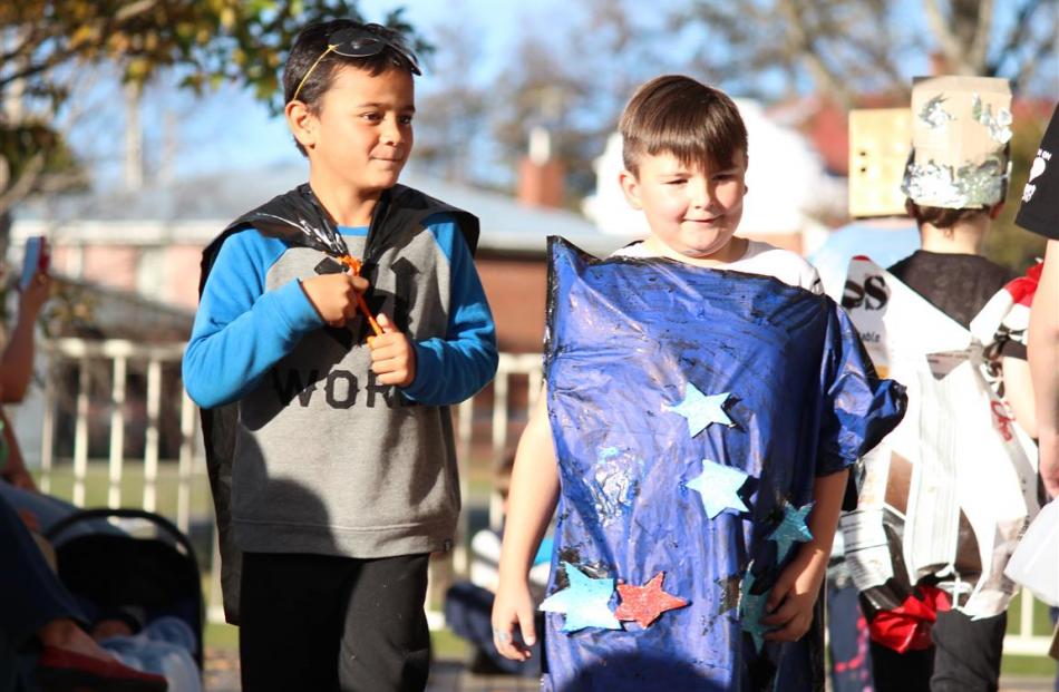 Tremaine Ngamoki (7) and Connor Clark (7). Photos by Samuel White.