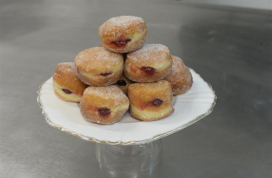 Mini Jam Berliners (doughnuts). Photos by Linda Robertson.