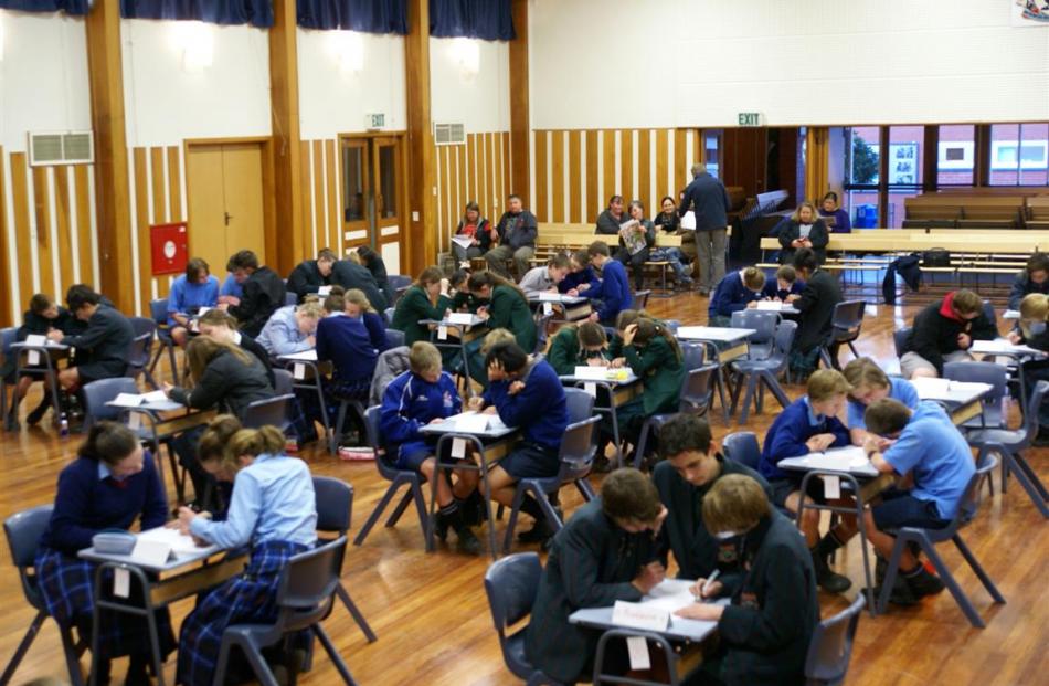 Twenty-two teams take part in the years 9 and 10 Otago Daily Times Extra! spelling quiz at Timaru...