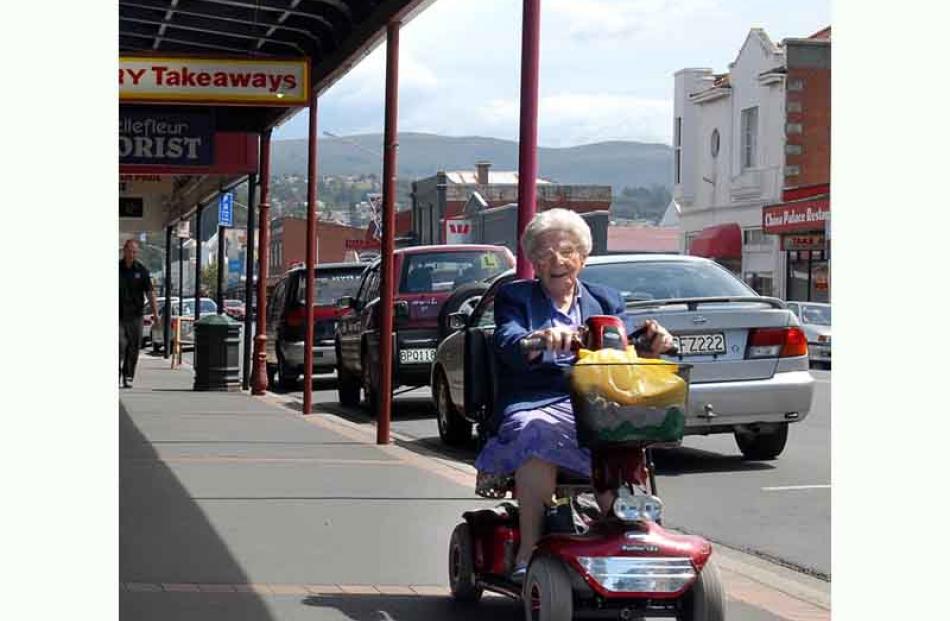 Evelyn White (86) scoots along King Edward Street on a Thursday afternoon.