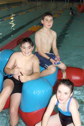 Scott Horrell (11, left) and Joshua (11) and Maddisyn (8) Booth. Photo by Jono Edwards.