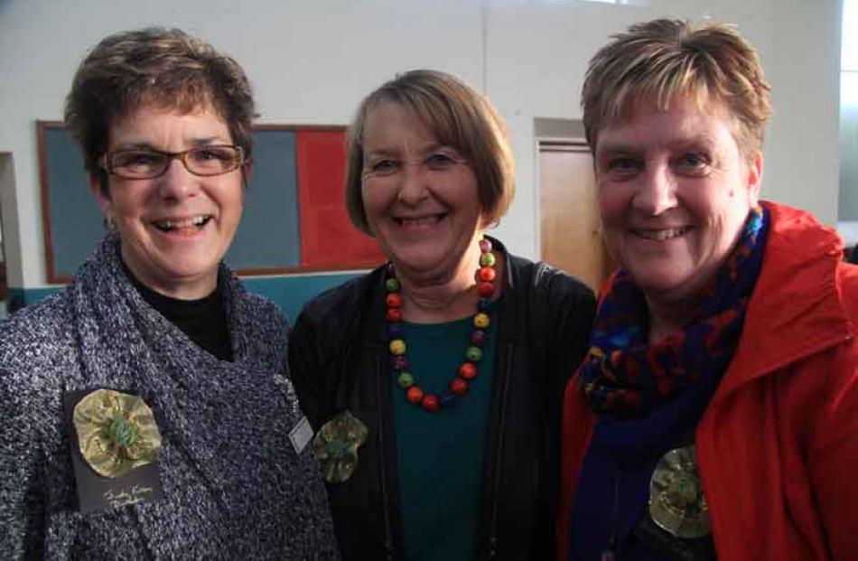 Judy Fulton, of Dunedin, Claire Jelgersma, (CRRT) of Oamaru, and Allison Gibb, of Oamaru.
