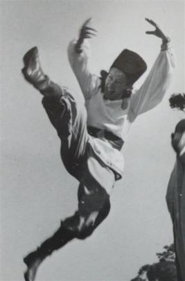 Shona Dunlop in 'Russian Duo', 1942.