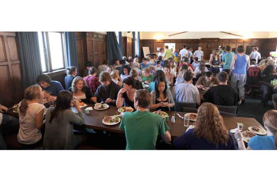 Students sit down for lunch.