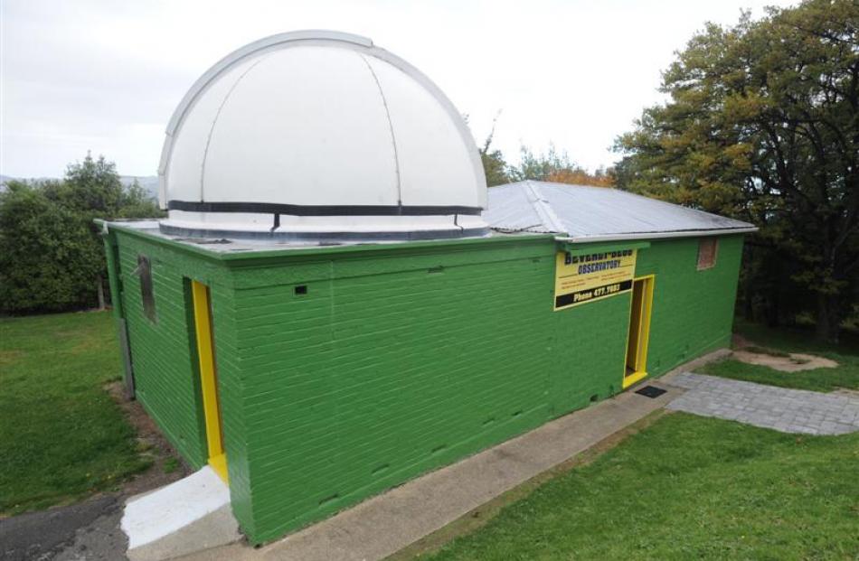 The Beverly-Begg Observatory. Photo by Peter McIntosh.