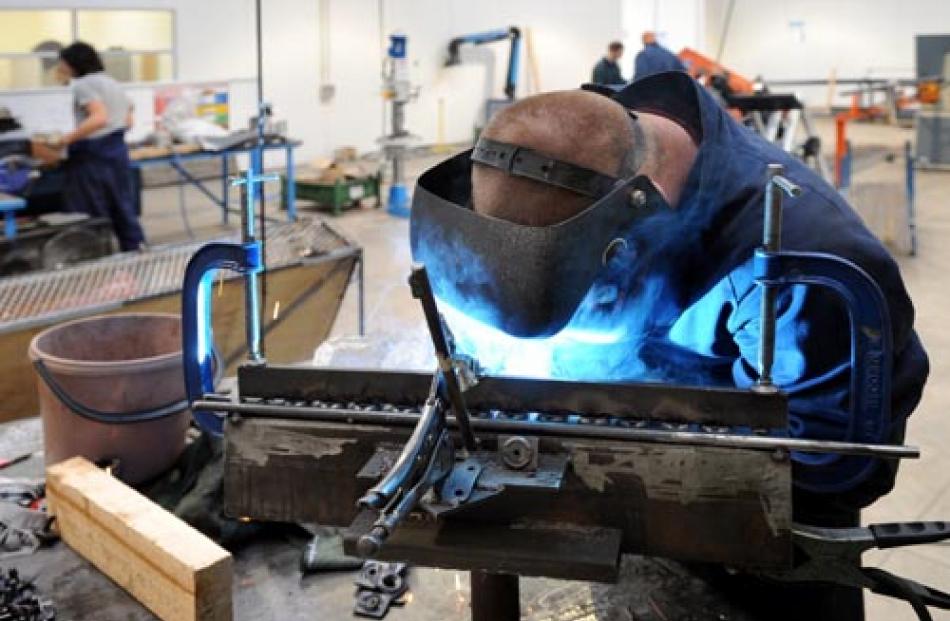 The mechanical workshop.