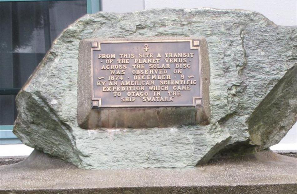 The plaque erected on the site of the Millennium Hotel, off Melbourne St, the observation point...