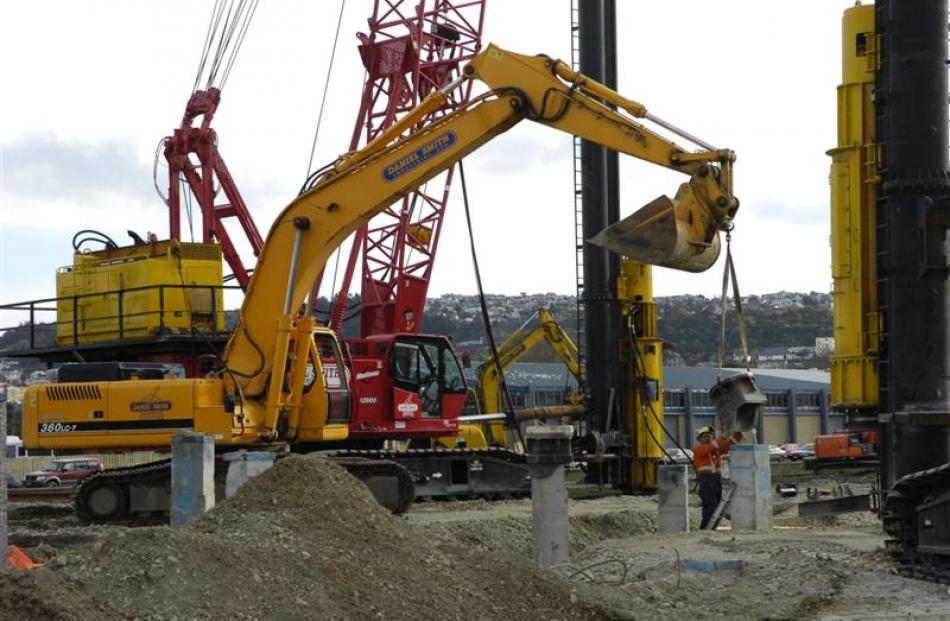 Pile-drivers at work on the south stand. Photo by Jane Dawber.