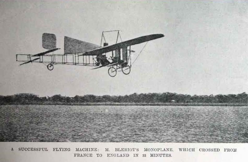 A successful flying machine: M. Bleriot's monoplane which crossed from France to England in 33...