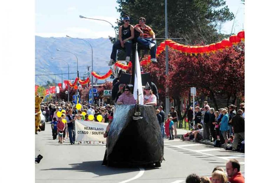 A pirate ship makes its way down Centennial Ave during the 2009 Blossom Festival Grand Procession...