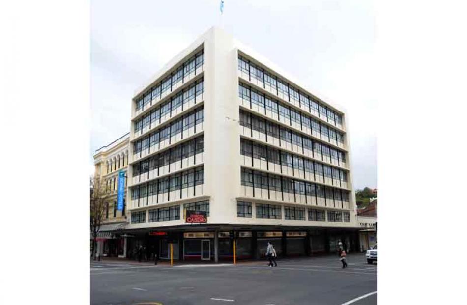 State Fire Insurance (1950s), now a wing of Southern Cross Hotel.