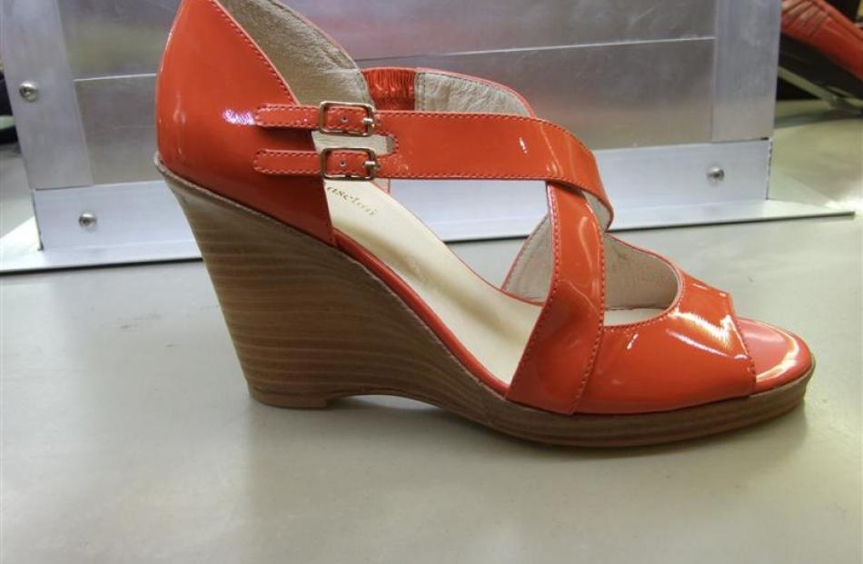 isabella anselmi sandals