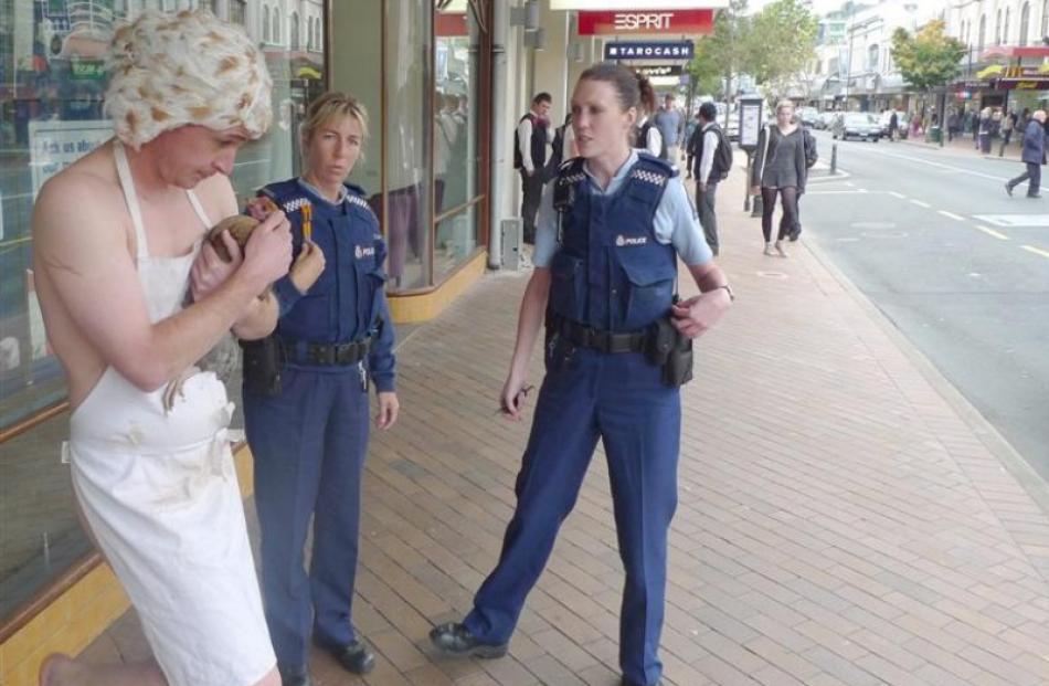 Did you hear the one about the nearly naked man, the chicken and the police?