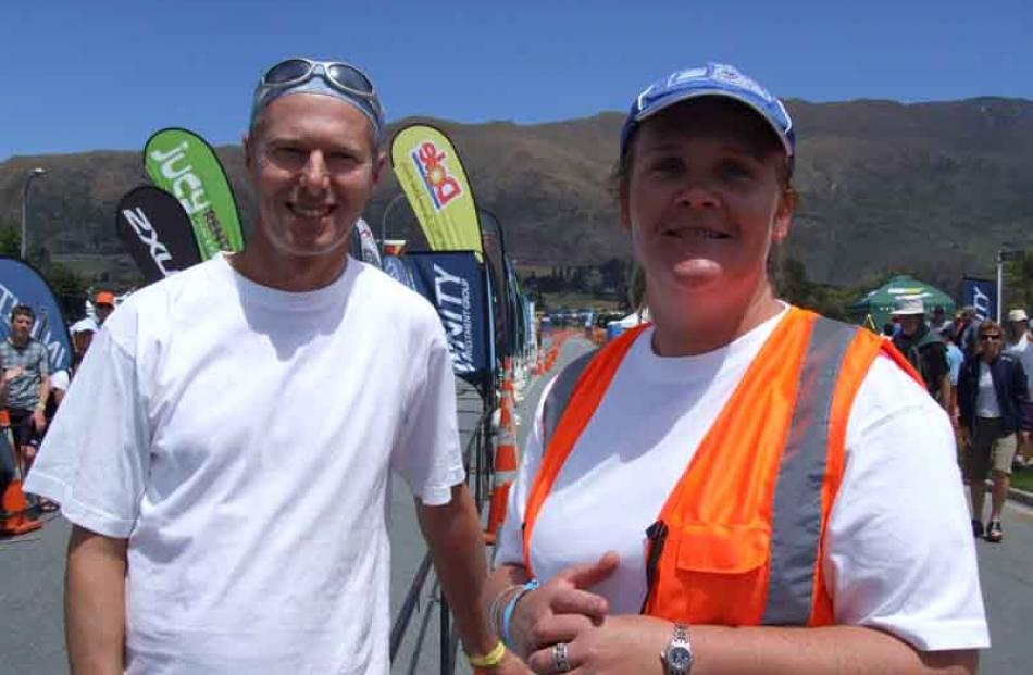 Graham Patten, of the United Kingdom, and Rox Howes, of Lake Hawea.
