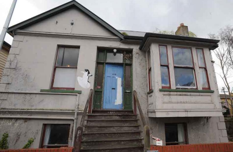 402 Leith St, an entrant in the messy flat competition.
