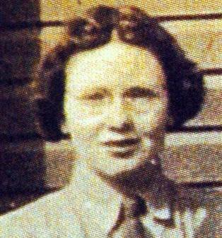 Yvonne Harbour nee M’Kinnon (21)