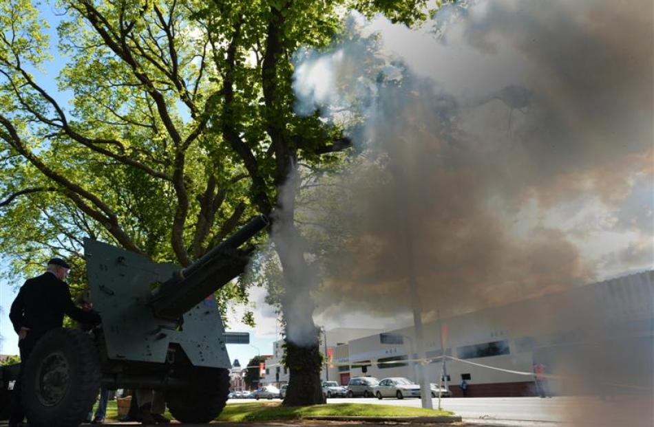 A 25-pound field gun fired near the Dunedin Cenotaph in Queens Gardens for Armistice Day. Photo...