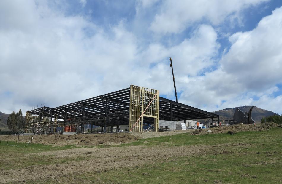 A glimpse of the construction stages...
