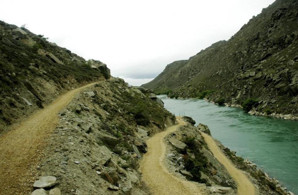 A section of the Roxburgh Gorge Trail known as 'The Narrows'.