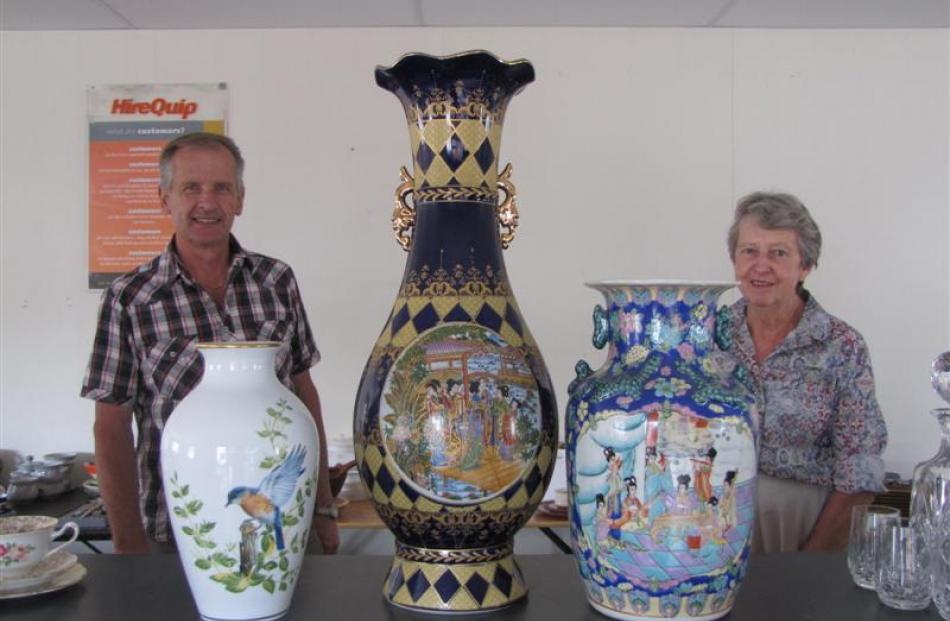 Alexandra Rotary President Brian Fitzgerald and Dunstan Lions Club member Mary Boyd organise some...