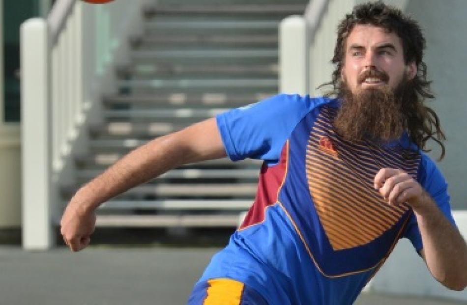 Blair Soper trains with the Otago Volts at the University Oval yesterday. Photo by Gerard O'Brien.