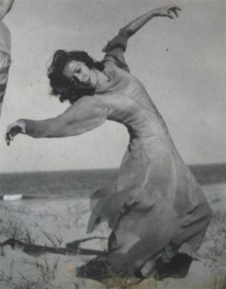 Dancing in 'Sea Study', Sydney 1947.