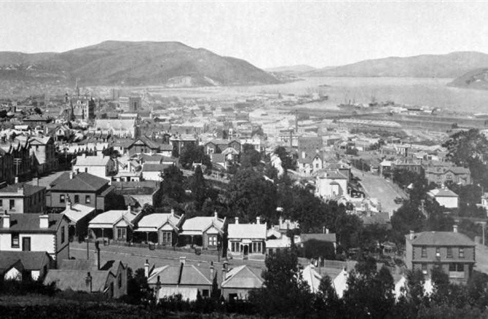 Dunedin from Montecillo, showing the waterfront, wharves and shipping. - Otago Witness, 25.12...
