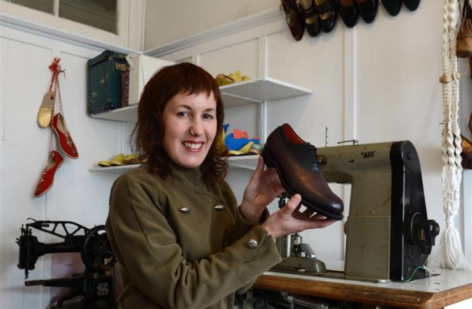 Dunedin shoemaker Lou Clifton. Photo by Gerard O'Brien