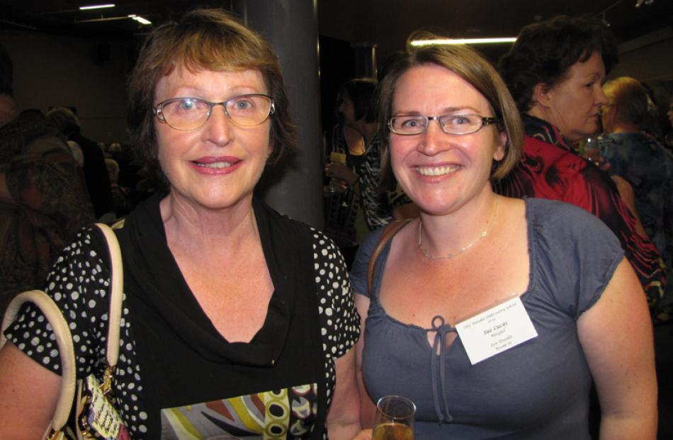 Eleanor Wilson of Balfour, and Sue Lucas of Mosgiel.