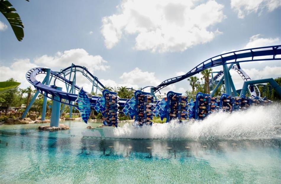 Families try out the Manta ride at SeaWorld Orlando. Photo by Seaworld Orlando.
