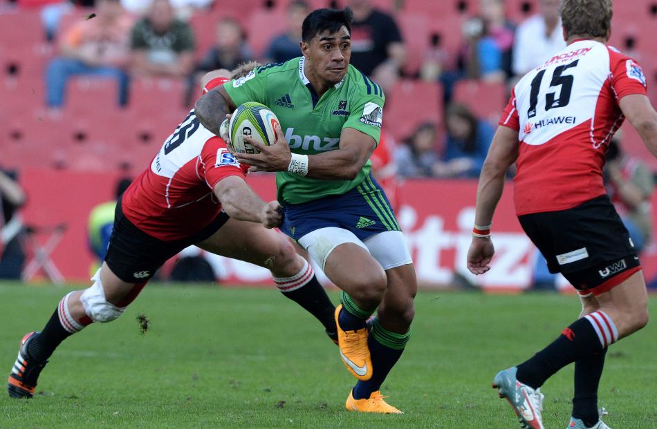 Highlanders centre Malakai Fekitoa makes a break against the Lions. Photo by Getty Images.