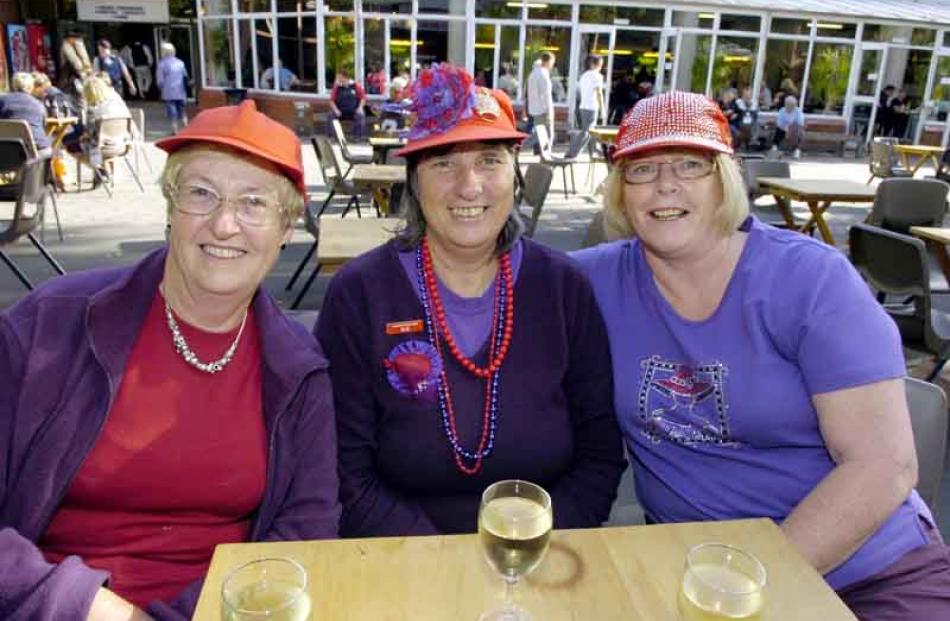 Janet Hopkins, Sue Nunn, Karen Lester all of Dunedin.