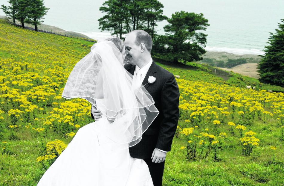 Michaela Hajartstram andy Andy Connor, who were married in February. MOIRA CLARK, M.PHOTOG, NZIPP...