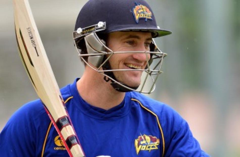 Otago Cricket player Neil Broom training at the University Oval. Photo by Peter McIntosh.