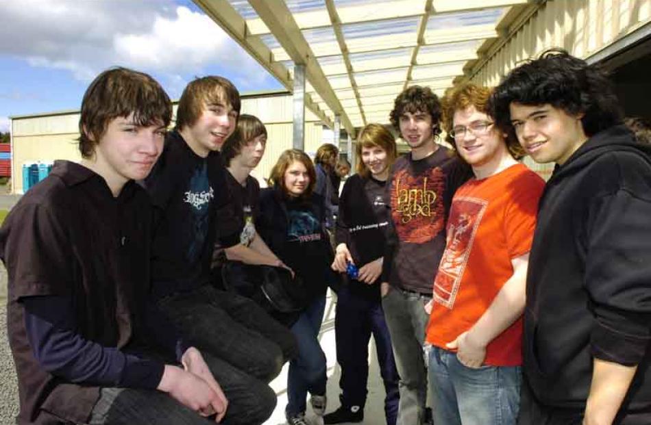Tim Hackshaw (17), Shayne Martin (17), Michael Cross (18), Hannah Collins (18), Loren Mathewson ...