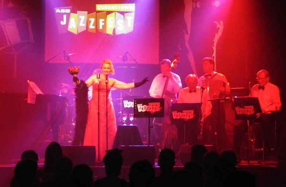 Kiri Winders and her 1940 Jazz Club mesmerise the Queenstown audience on Saturday night.