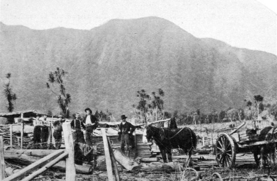 Sawmill at Hende's, Big Wanganui River, south of Ross. - Otago Witness, 27.3.1912.
