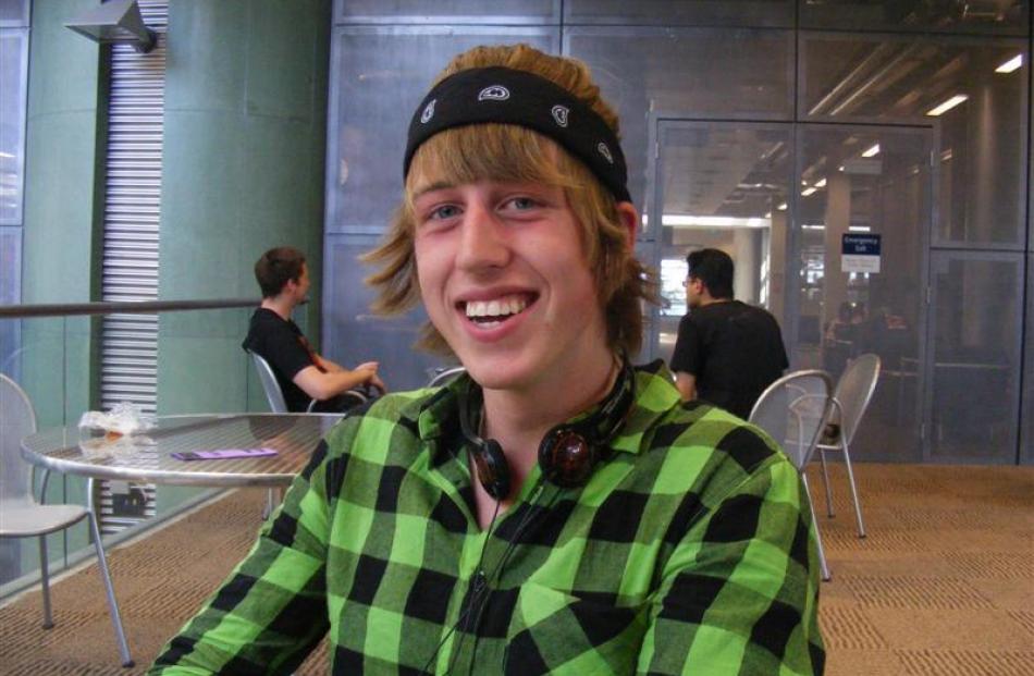 Scott McKnight (18), of Arana. Photos by Emily Menkes.